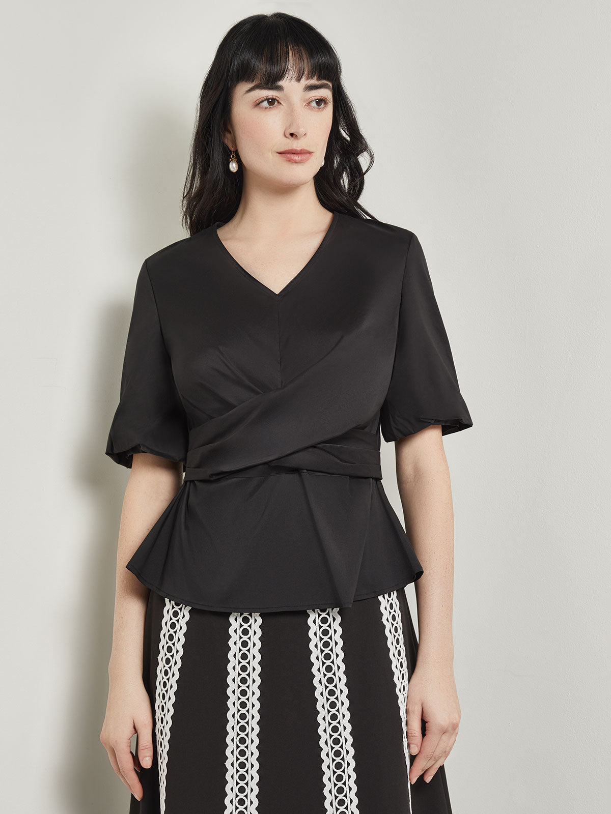 Misook Crossover Peplum Blouse Puff Sleeve Woven Black Xs