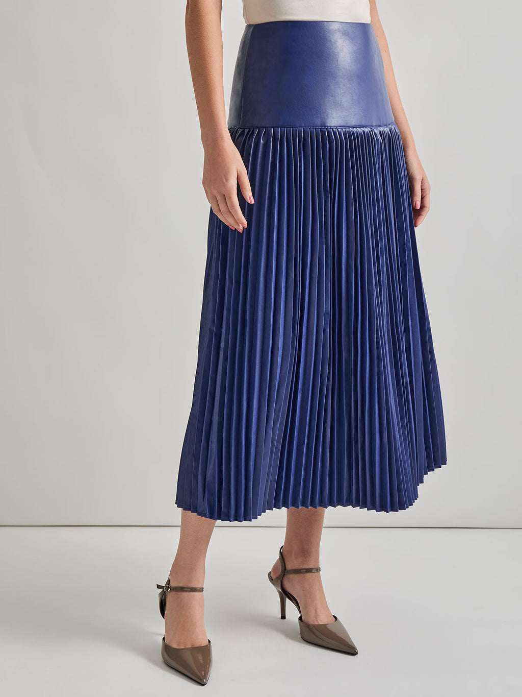 スカート Random Pleated Maxi Skirt Vegan Leather Accordian Maxi Skirt