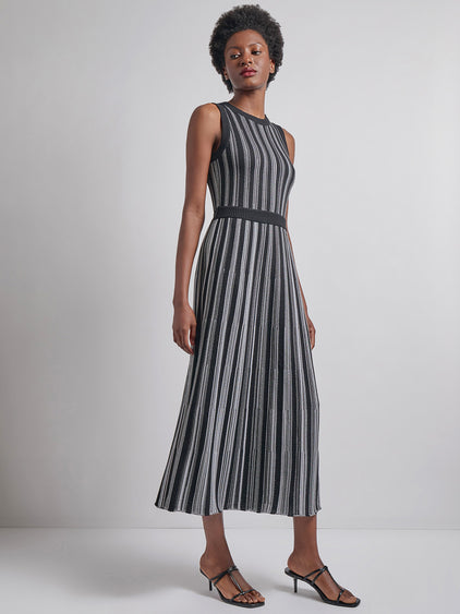 Misook Rib Knit Striped Maxi Dress - Black/White - XS Misook Rib Knit Striped Maxi Dress - Black/White - XS