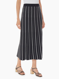 Contrast Pleated Knit Maxi Skirt, Black/White | Misook